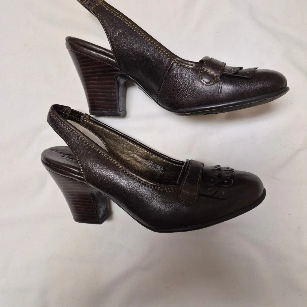 Born Crown Brown Leather Slingback Heels Scalloped Round Toe Block Heel 7.5 38.5